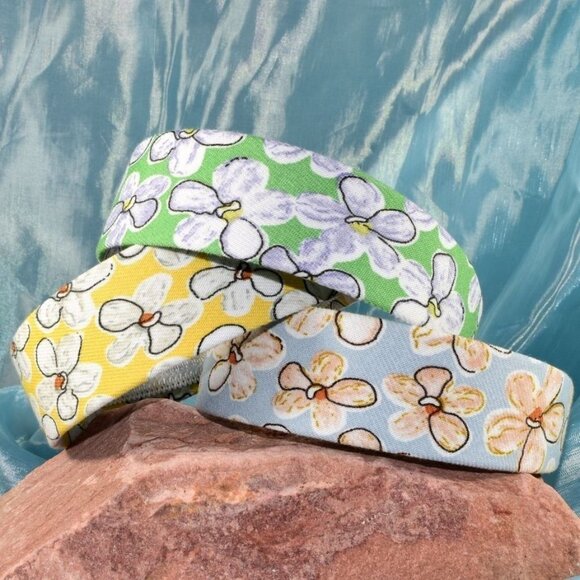 Raelynn Chris Artistic Flowers on Yellow Floral Pattern Headband Gift Packaged - Picture 2 of 9